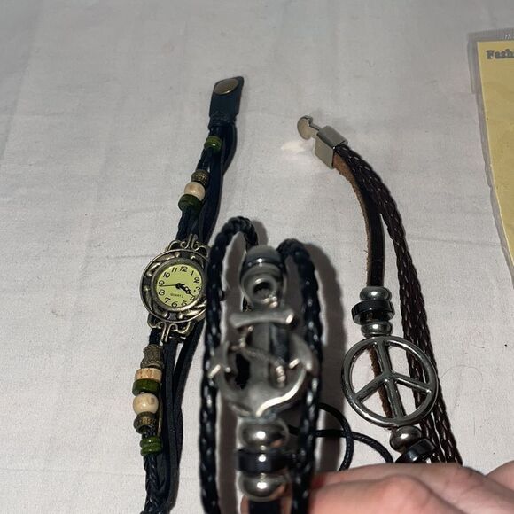 4 multi strap leather bracelets - Picture 7 of 7